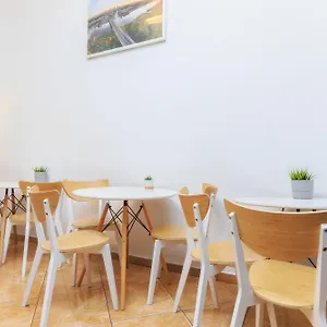 Hostel Moon Varşova